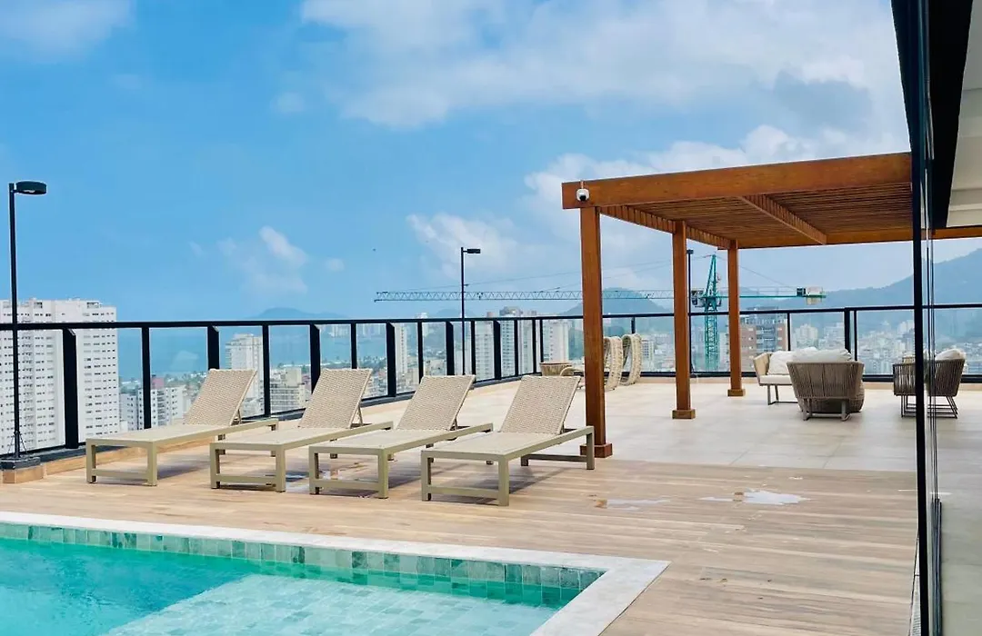 Lindo Studio a 600m da praia-1